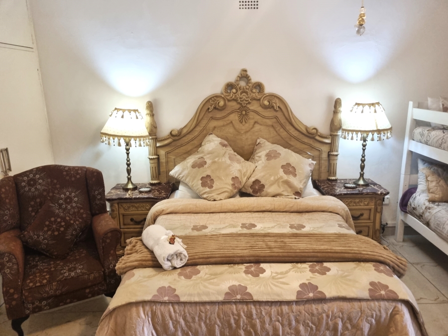 7 Bedroom Property for Sale in Protea Park North West